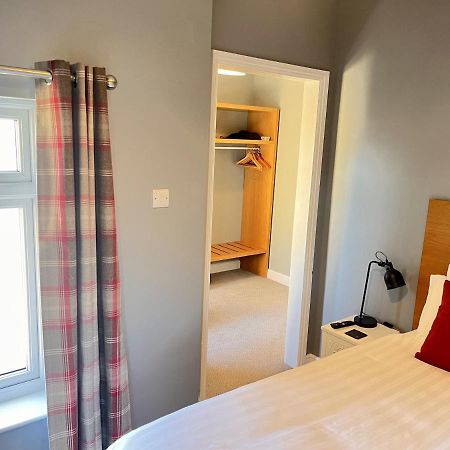 Hk Rooms - Self Catering Rooms 洛斯托夫特 外观 照片