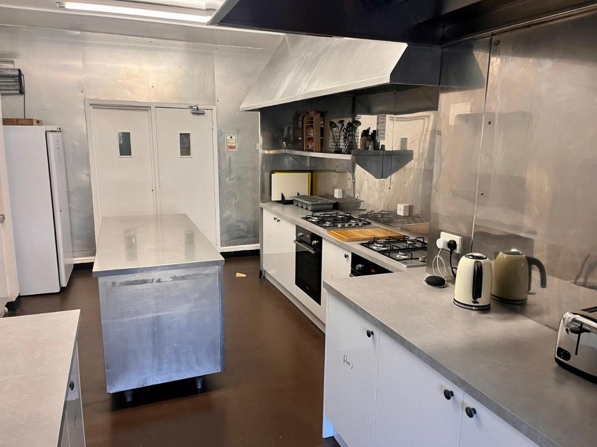 Hk Rooms - Self Catering Rooms 洛斯托夫特 外观 照片